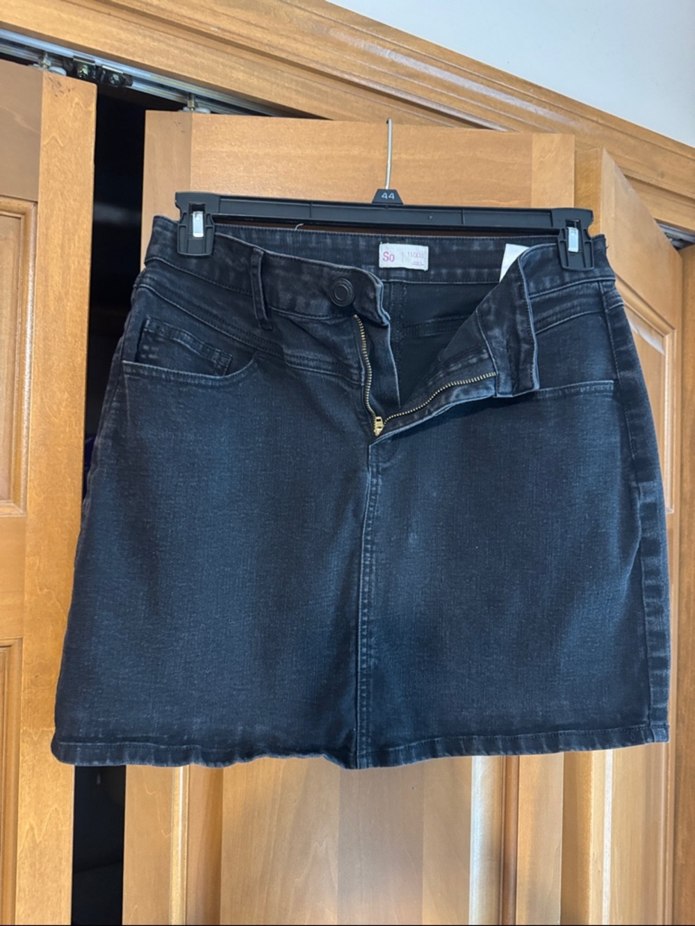 Squeeze Black Mini Denim Skirt